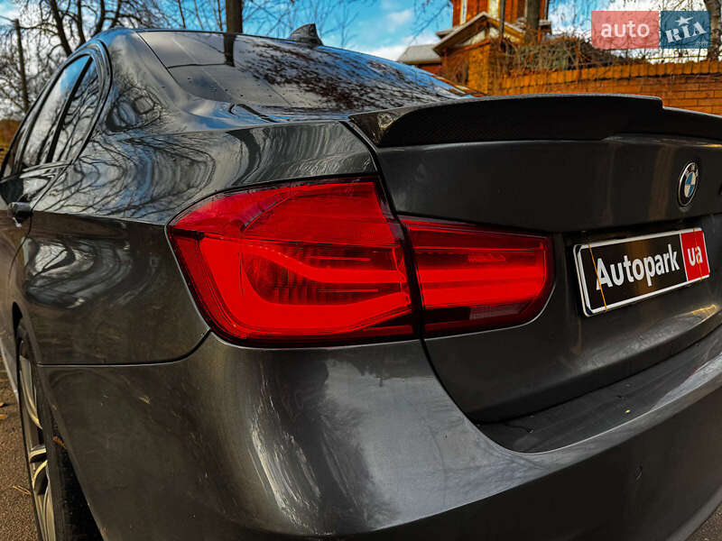 Седан BMW 3 Series 2016 в Киеве