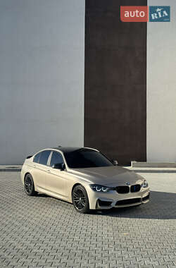 Седан BMW 3 Series 2015 в Кременці
