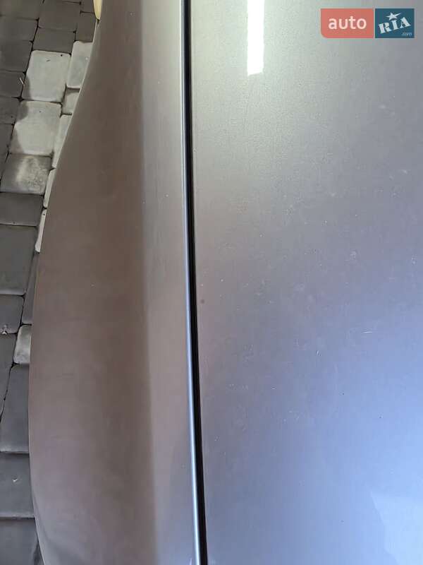 Кабриолет BMW 3 Series 2005 в Черновцах