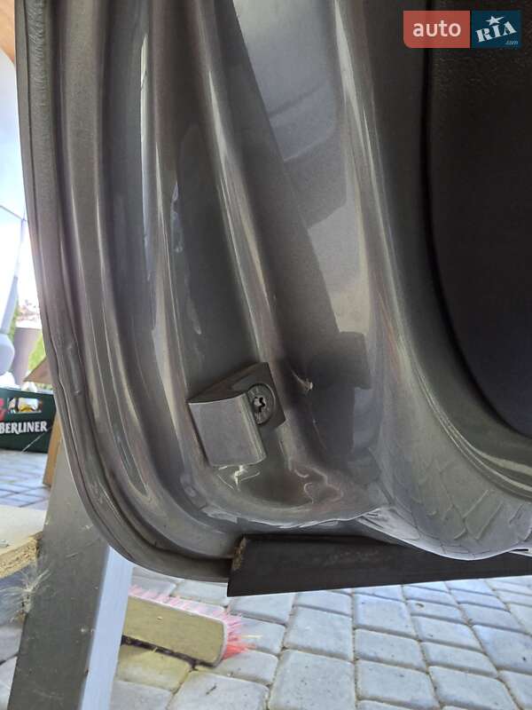 Кабриолет BMW 3 Series 2005 в Черновцах