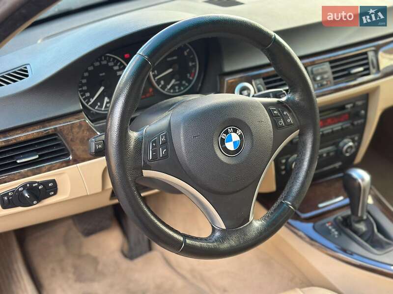 Седан BMW 3 Series 2007 в Одессе