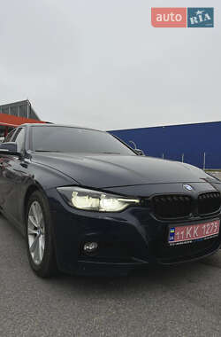 Седан BMW 3 Series 2016 в Вінниці