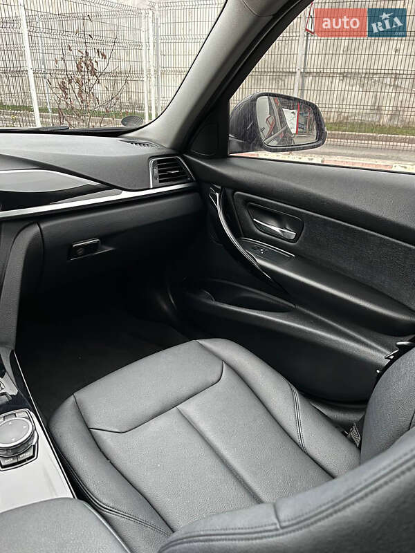 Седан BMW 3 Series 2016 в Виннице фото 11 Седан BMW 3 Series 2016 в Виннице