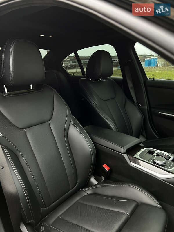 Седан BMW 3 Series 2023 в Запорожье