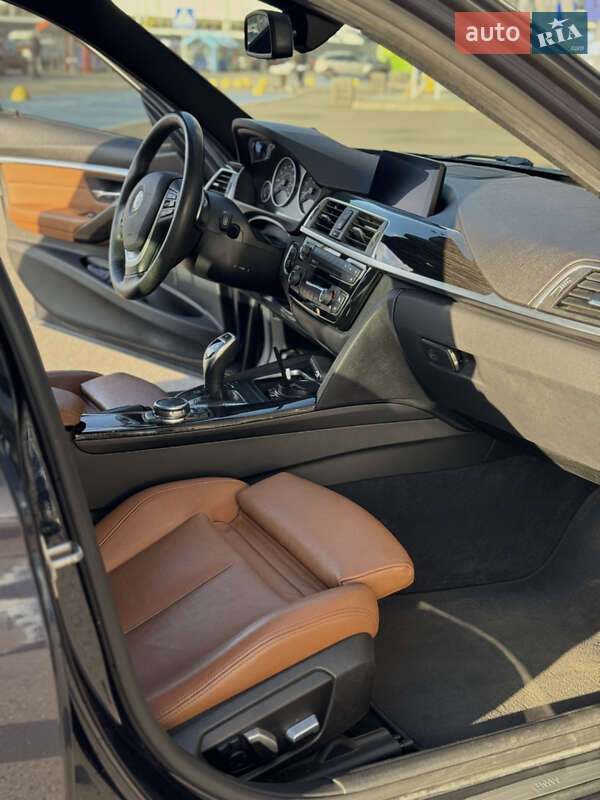 Седан BMW 3 Series 2016 в Киеве
