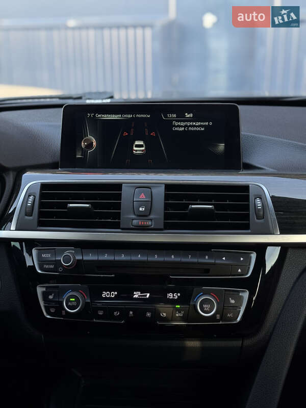 Седан BMW 3 Series 2016 в Киеве