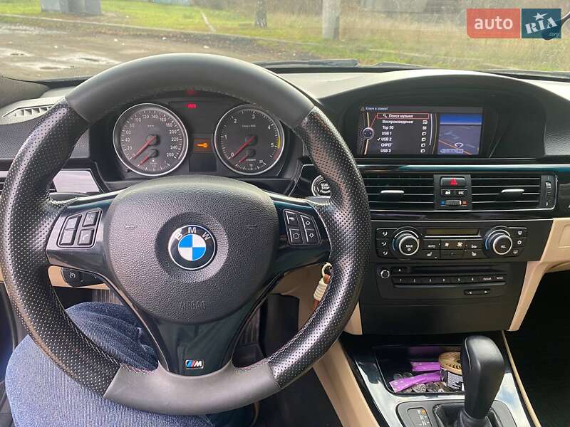 Седан BMW 3 Series 2010 в Черкассах