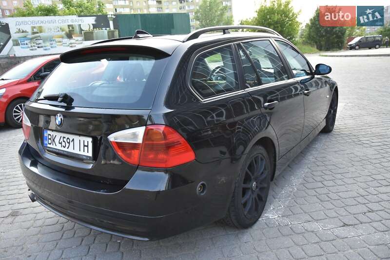 Универсал BMW 3 Series 2005 в Остроге