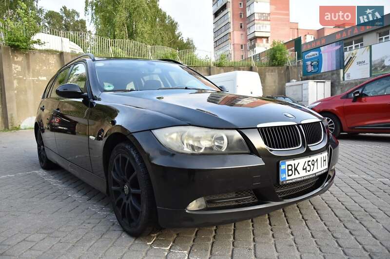 Универсал BMW 3 Series 2005 в Остроге