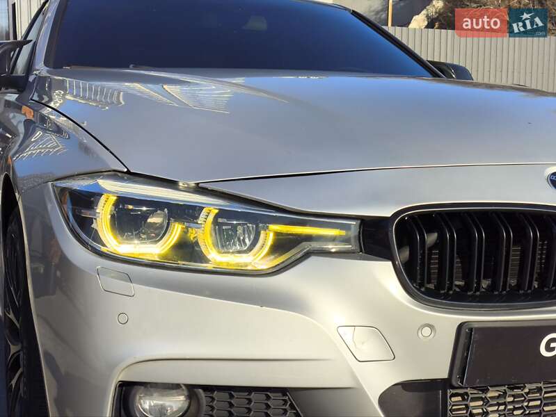 Седан BMW 3 Series 2015 в Киеве