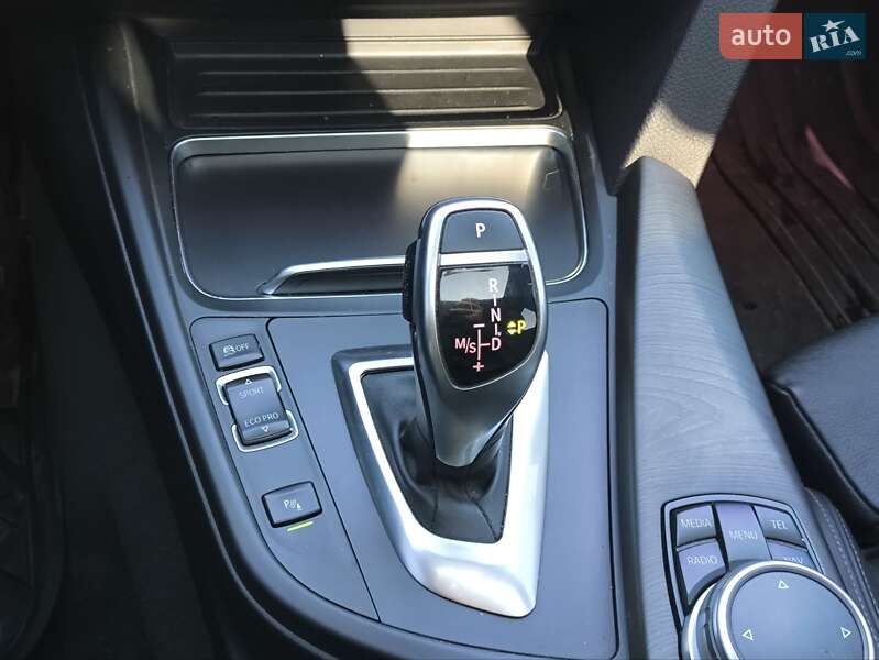 Седан BMW 3 Series 2015 в Киеве