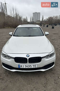 Седан BMW 3 Series 2016 в Киеве