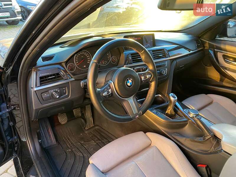 Седан BMW 3 Series 2013 в Львове