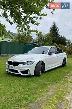 Седан BMW 3 Series 2013 в Владимире