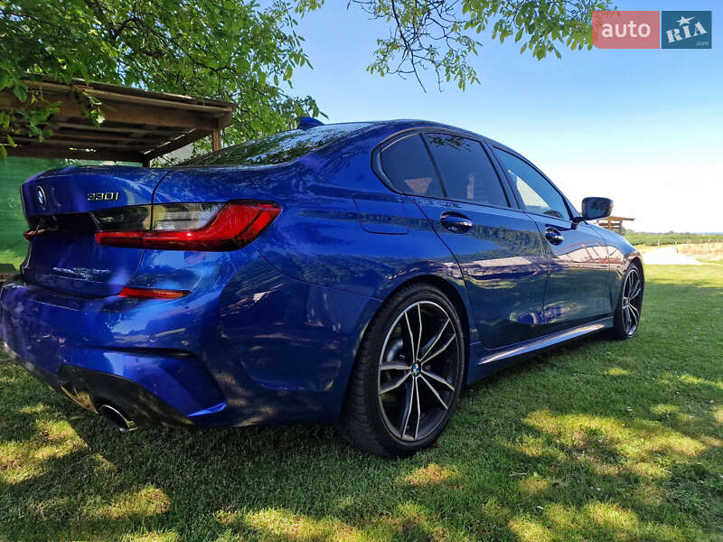 Седан BMW 3 Series 2020 в Львове
