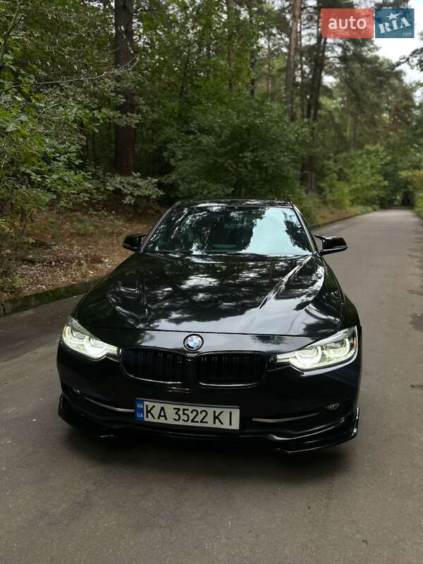 Седан BMW 3 Series 2016 в Львові