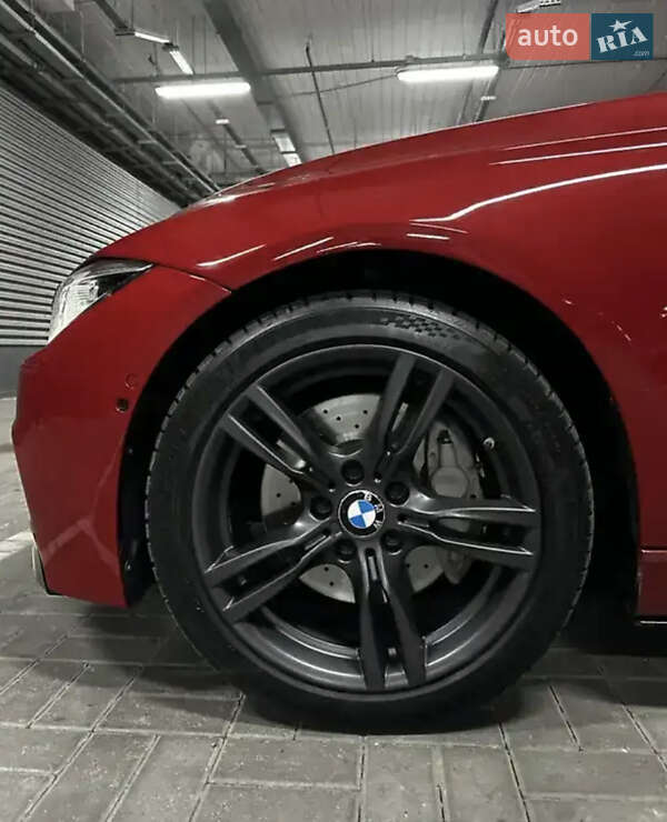 Седан BMW 3 Series 2018 в Киеве