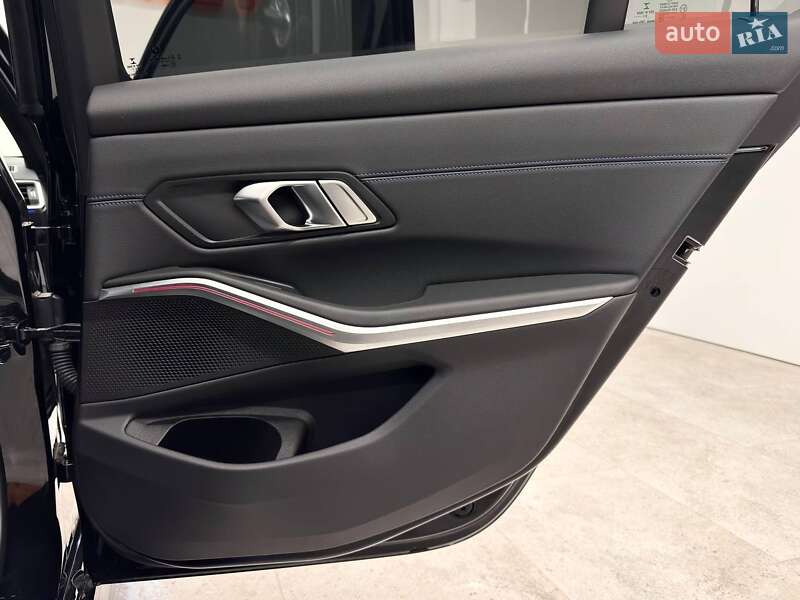 Седан BMW 3 Series 2022 в Киеве