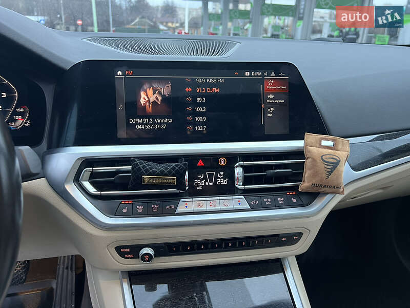 Седан BMW 3 Series 2020 в Виннице