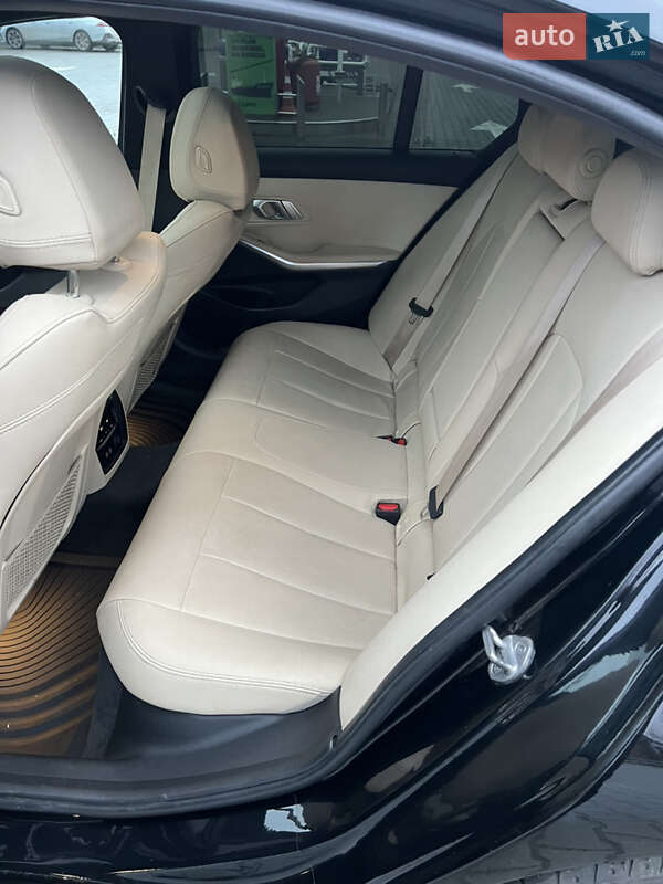 Седан BMW 3 Series 2020 в Виннице