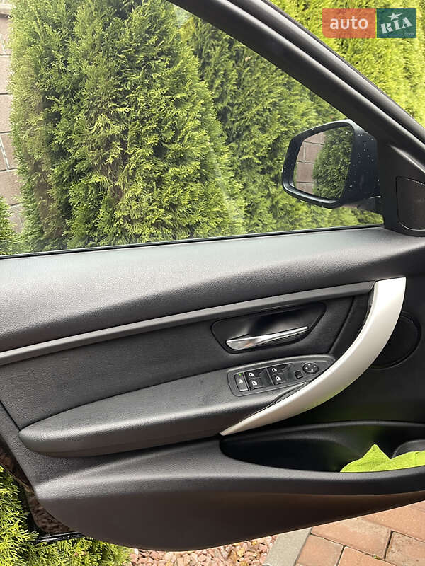 Седан BMW 3 Series 2013 в Киеве