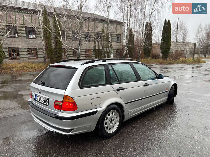 Универсал BMW 3 Series 2001 в Звягеле