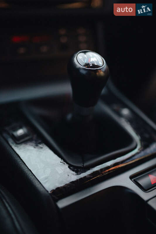 Седан BMW 3 Series 2004 в Харькове