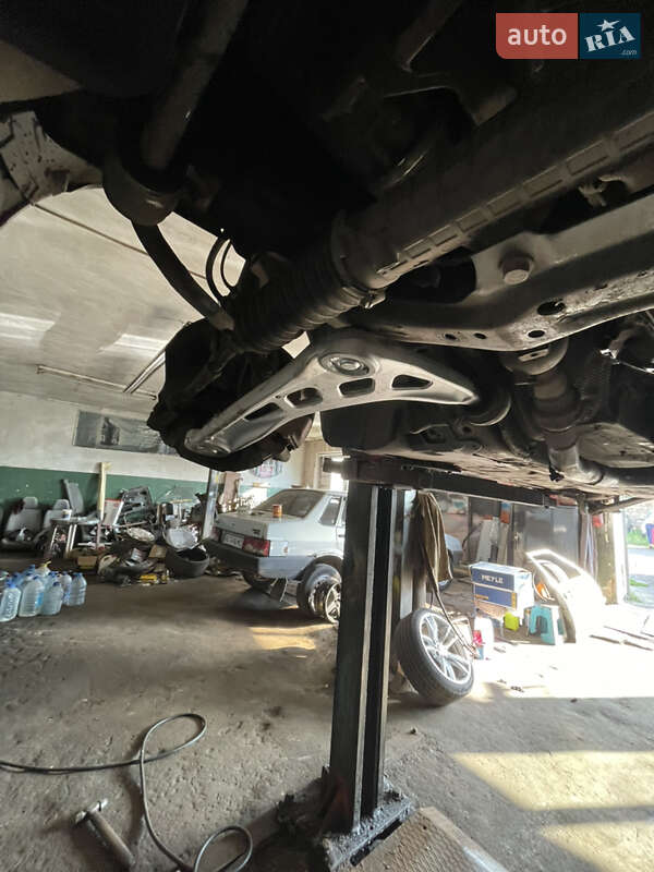 Седан BMW 3 Series 2004 в Харькове