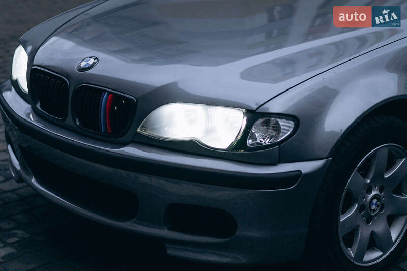 Седан BMW 3 Series 2004 в Харькове