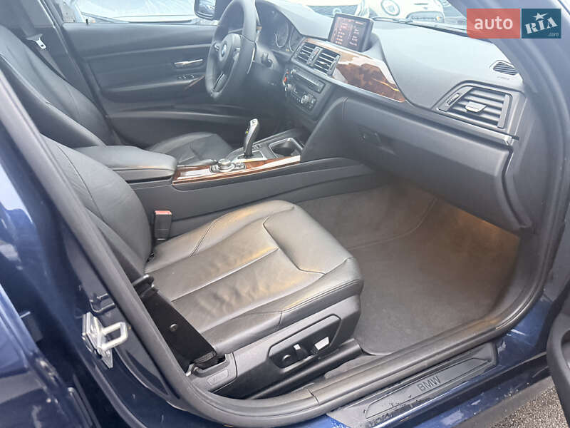 Седан BMW 3 Series 2013 в Киеве