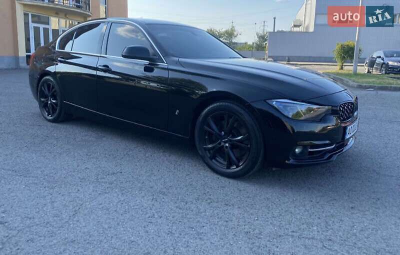 Седан BMW 3 Series 2018 в Кривом Роге