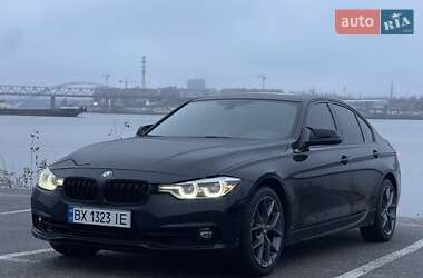 Седан BMW 3 Series 2016 в Киеве