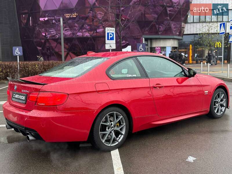 Купе BMW 3 Series 2011 в Киеве