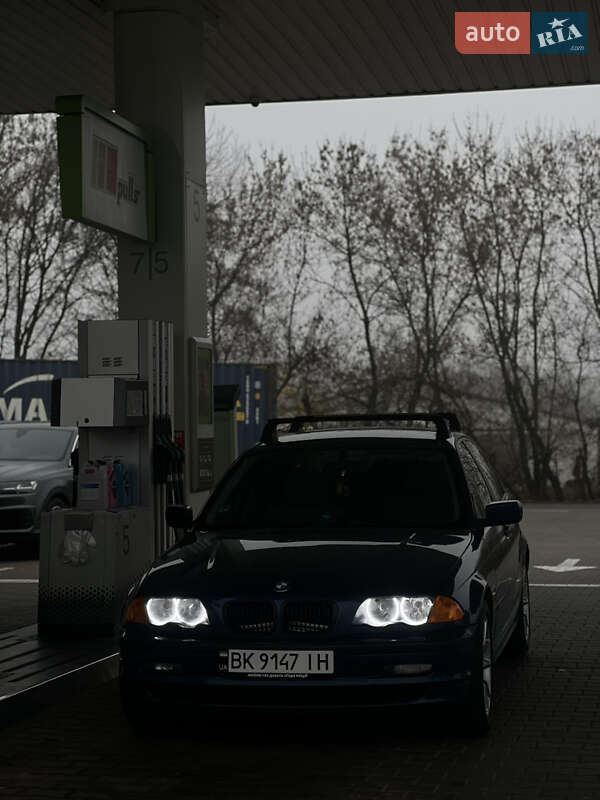 BMW 3 Series 2001