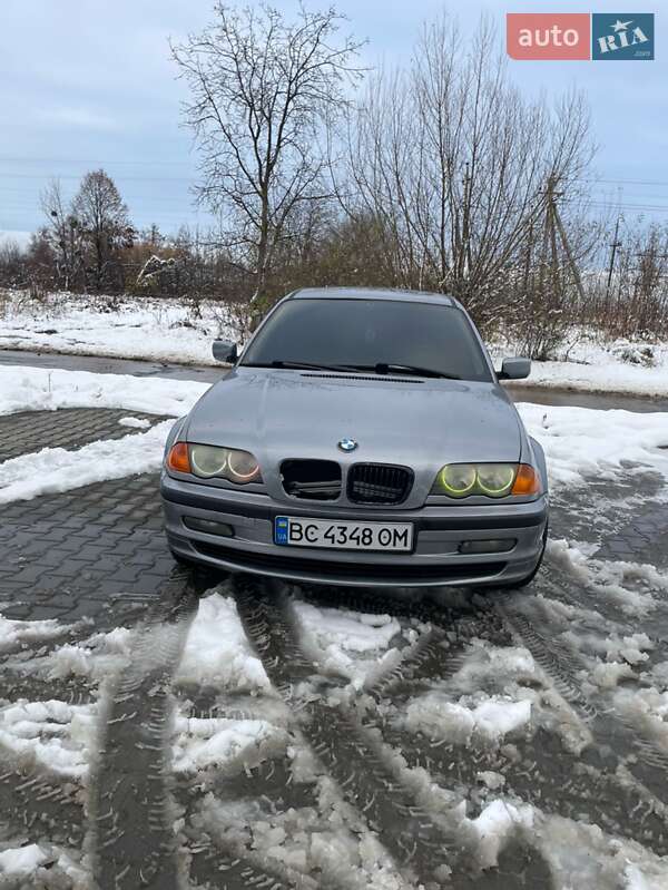 BMW 3 Series 2004