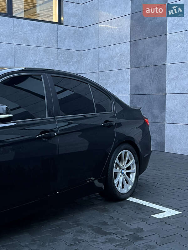 Седан BMW 3 Series 2012 в Сарнах фото 8 Седан BMW 3 Series 2012 в Сарнах