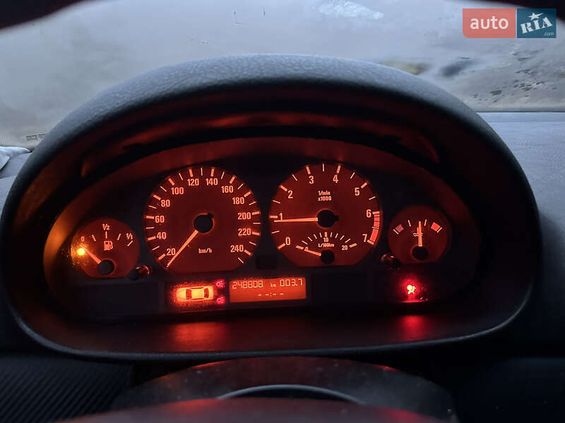 Универсал BMW 3 Series 2000 в Белых Ославах