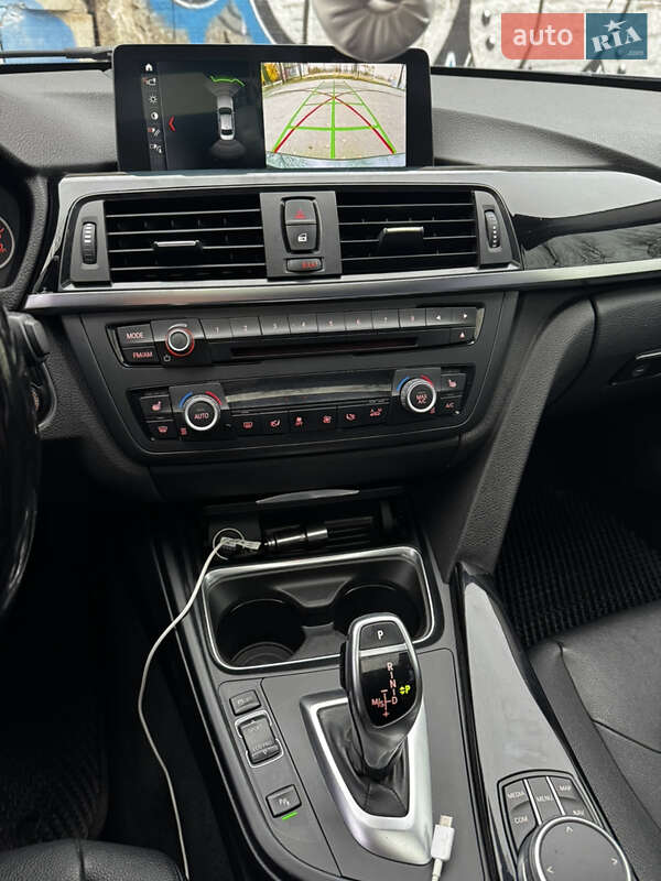 Седан BMW 3 Series 2015 в Днепре