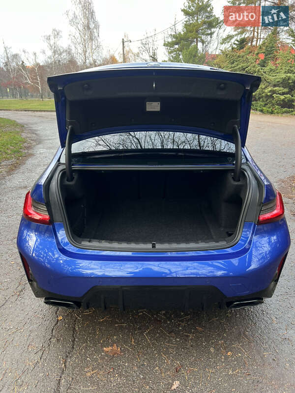 Седан BMW 3 Series 2023 в Харкові