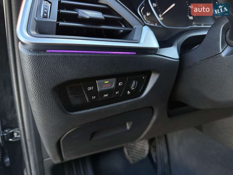 Седан BMW 3 Series 2021 в Львове