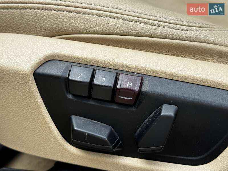 Седан BMW 3 Series 2013 в Киеве