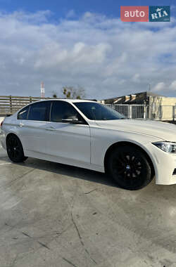 Седан BMW 3 Series 2015 в Киеве