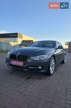 Седан BMW 3 Series 2017 в Полтаве