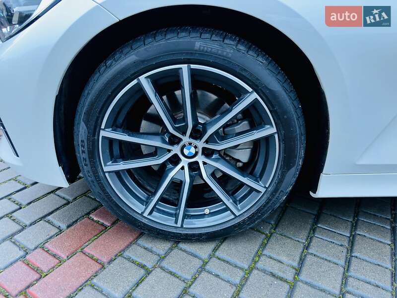 Седан BMW 3 Series 2019 в Луцке