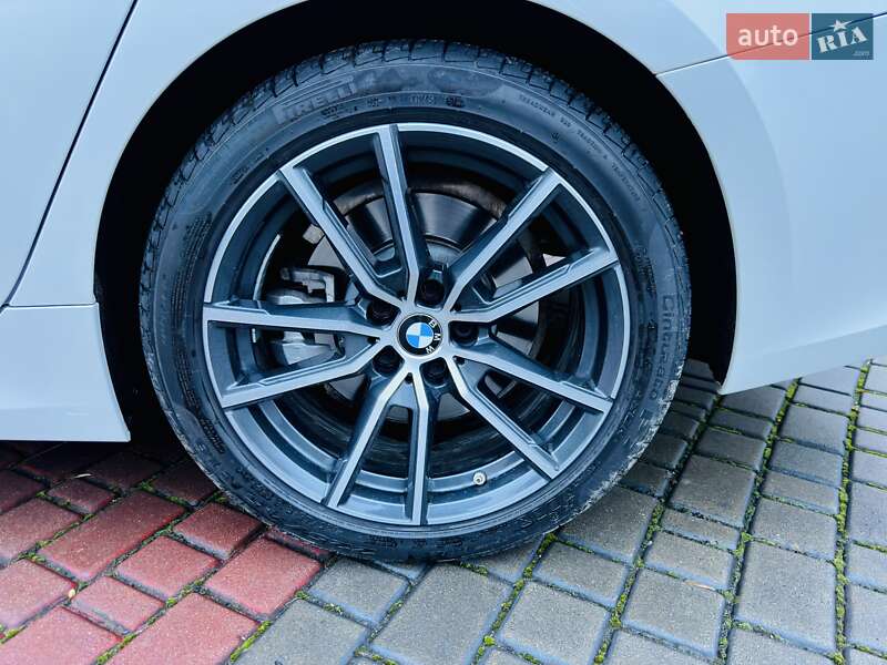 Седан BMW 3 Series 2019 в Луцке