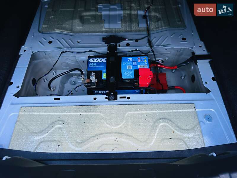 Седан BMW 3 Series 2019 в Луцке