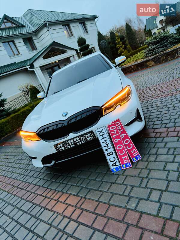 Седан BMW 3 Series 2019 в Луцке
