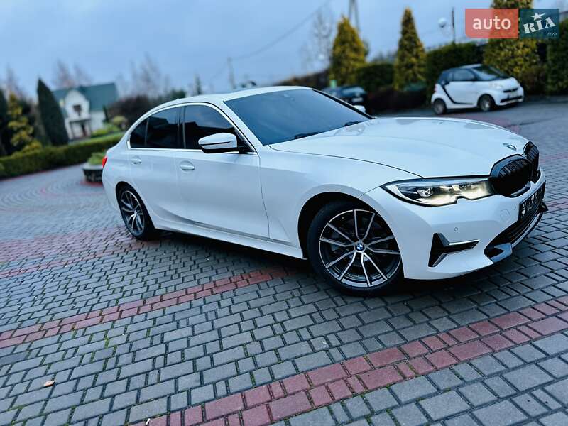 Седан BMW 3 Series 2019 в Луцке