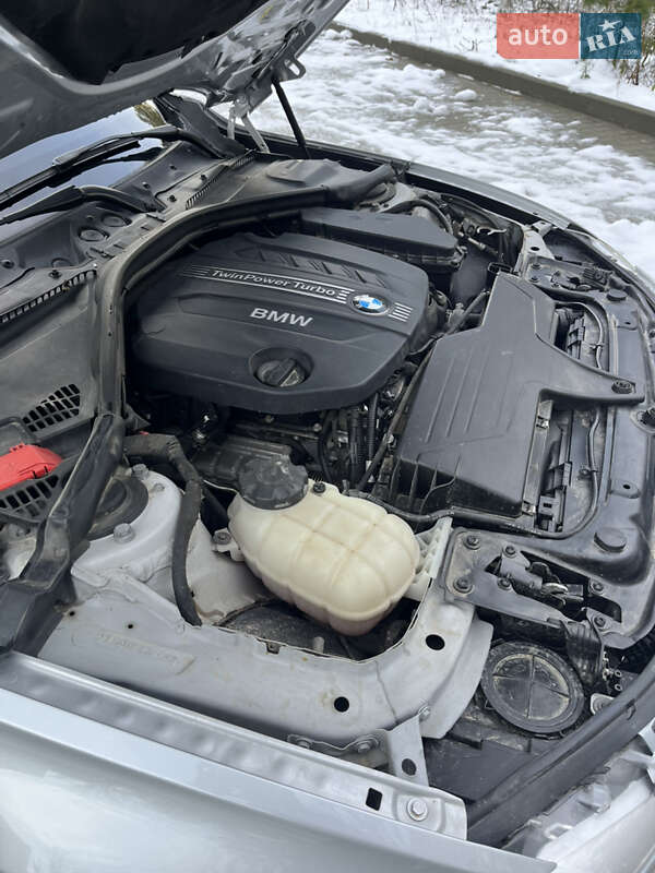 Седан BMW 3 Series 2013 в Новояворівську