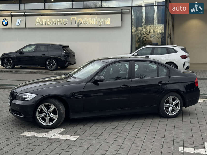 Седан BMW 3 Series 2005 в Ивано-Франковске